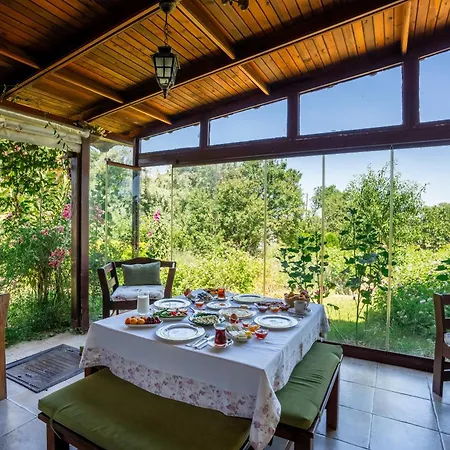 Bagbadem Tatil Ciftligi Bozcaada